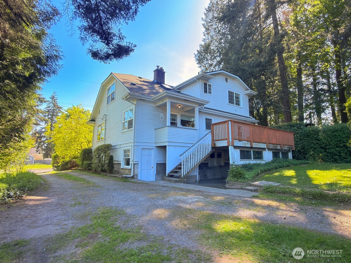 612 S 160th Street