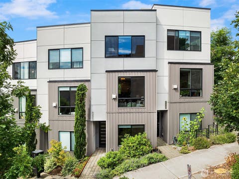 Photo of 7439 Latona Avenue NE, Seattle, WA 98115 (MLS # 2536992)