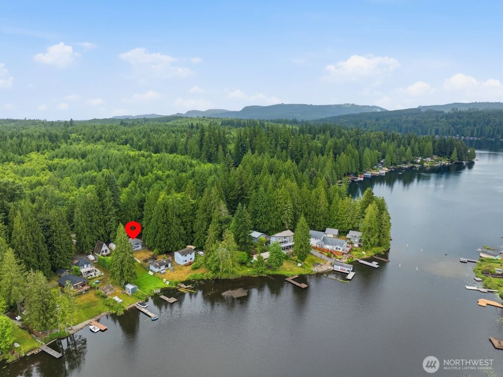 Photo of 829 SW Lake Roesiger Road, Snohomish, WA 98290 (MLS # 2540757)