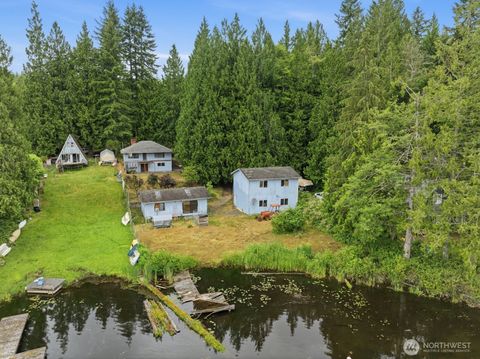 Photo of 829 SW Lake Roesiger Road, Snohomish, WA 98290 (MLS # 2540757)