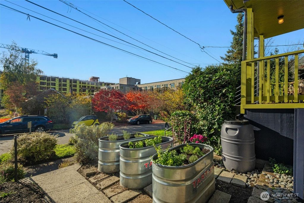 Photo of 1018 NE 69th Street, Seattle, WA 98115 (MLS # 2454630)