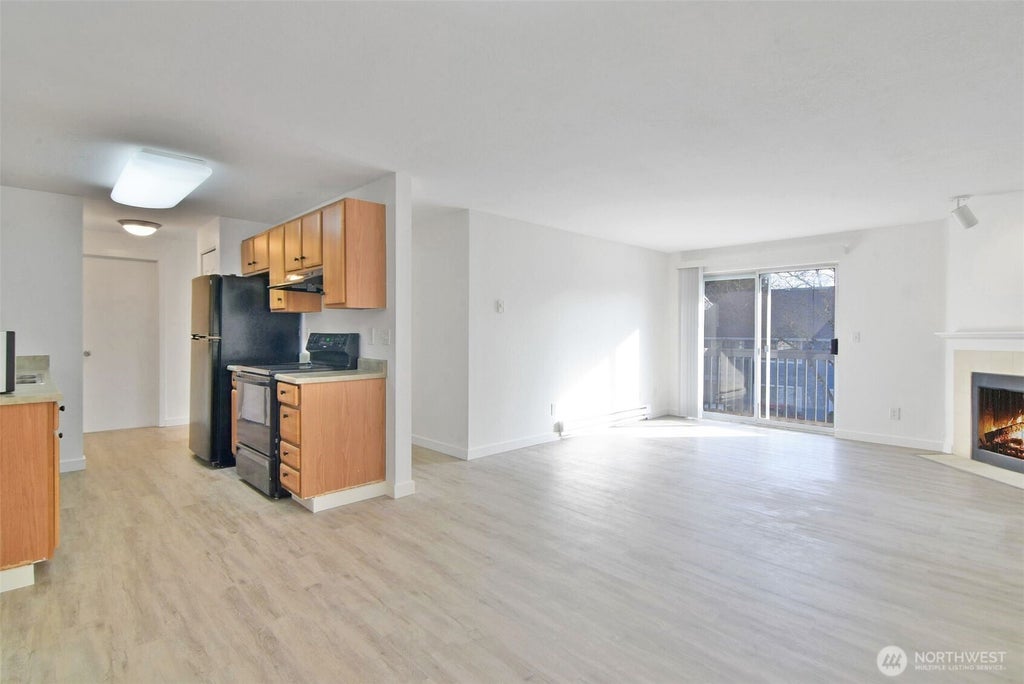 Photo of 16817 Larch Way #C202, Lynnwood, WA 98037 (MLS # 2566010)