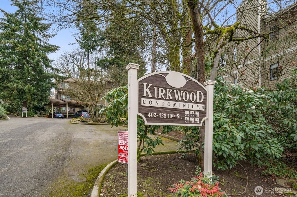 Photo of 412 10th Street #B202, Kirkland, WA 98033 (MLS # 2429521)