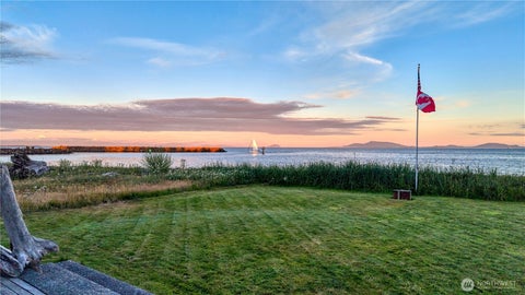 Photo of 1617 Edwards Drive, Point Roberts, WA 98281 (MLS # 2543150)
