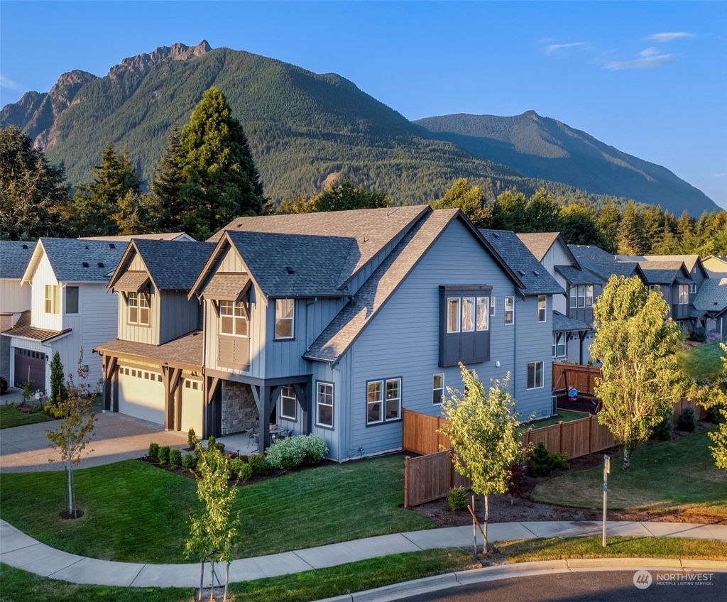 Photo of 1498 Glacier Avenue SE, North Bend, WA 98045 (MLS # 1996088)