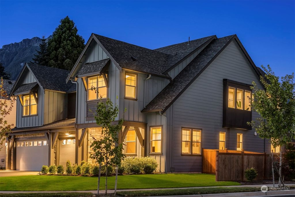 Photo of 1498 Glacier Avenue SE, North Bend, WA 98045 (MLS # 1996088)