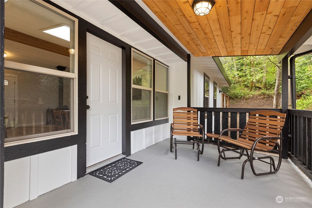 Photo of 6747 24th Avenue SW, Seattle, WA 98106 (MLS # 2223528)