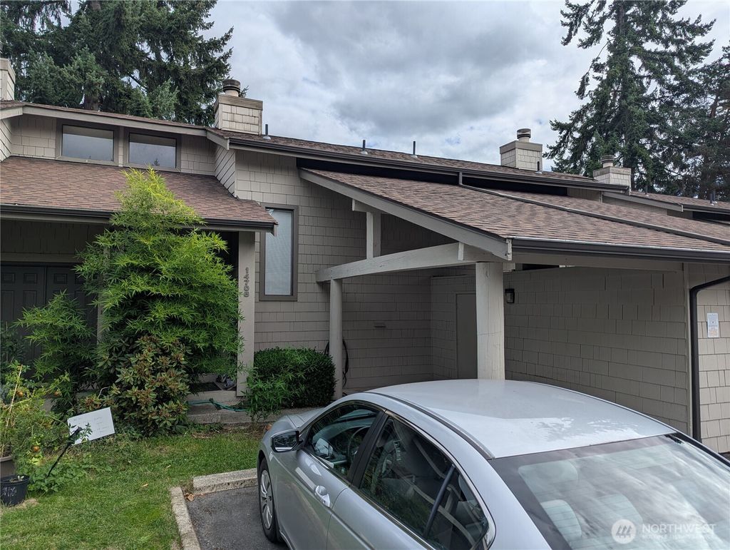 Photo of 14705 NE 35th Street, Bellevue, WA 98007 (MLS # 2440704)