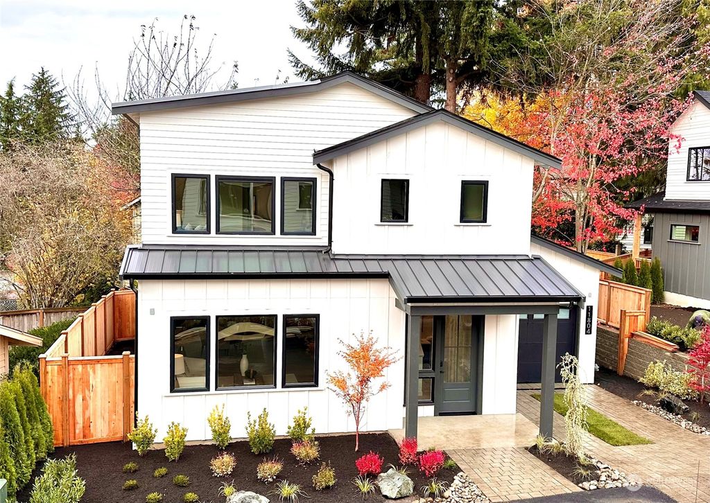 Photo of 11804 NE 75th Lane, Kirkland, WA 98033 (MLS # 2171658)