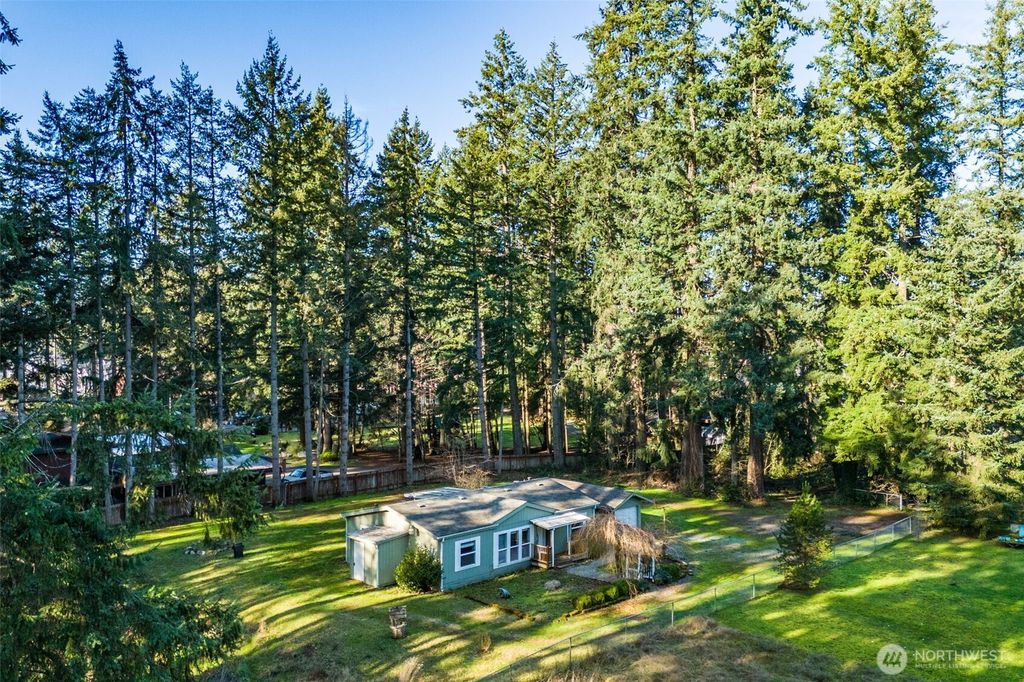 Photo of 16016 11th Avenue E, Tacoma, WA 98445 (MLS # 2455429)