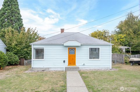 Photo of 4415 N 14th Street, Tacoma, WA 98406 (MLS # 2438222)