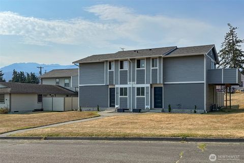 Photo of 1530 1532 W 7th Street, Port Angeles, WA 98363 (MLS # 2424059)