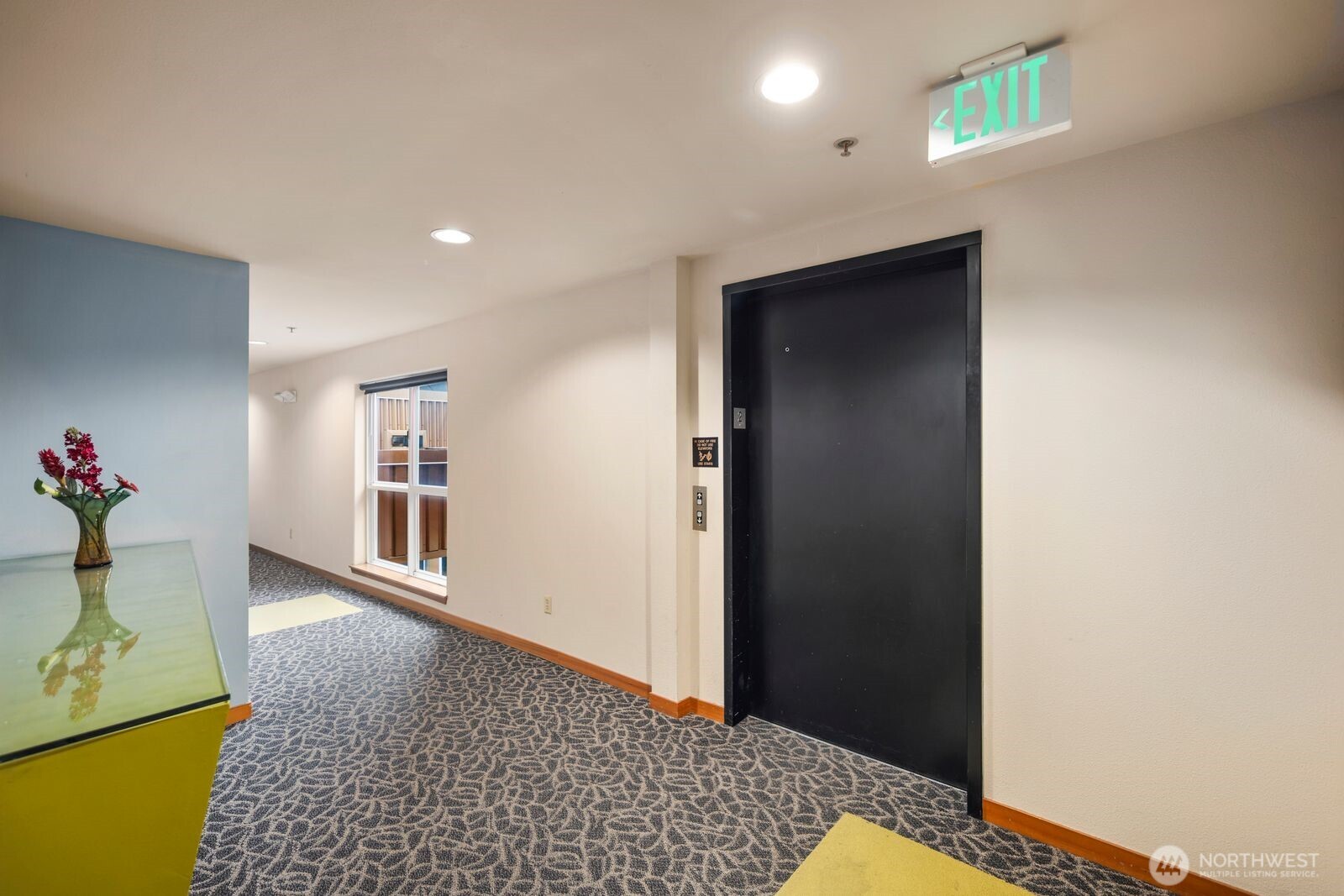 4020 Aurora Avenue N 204