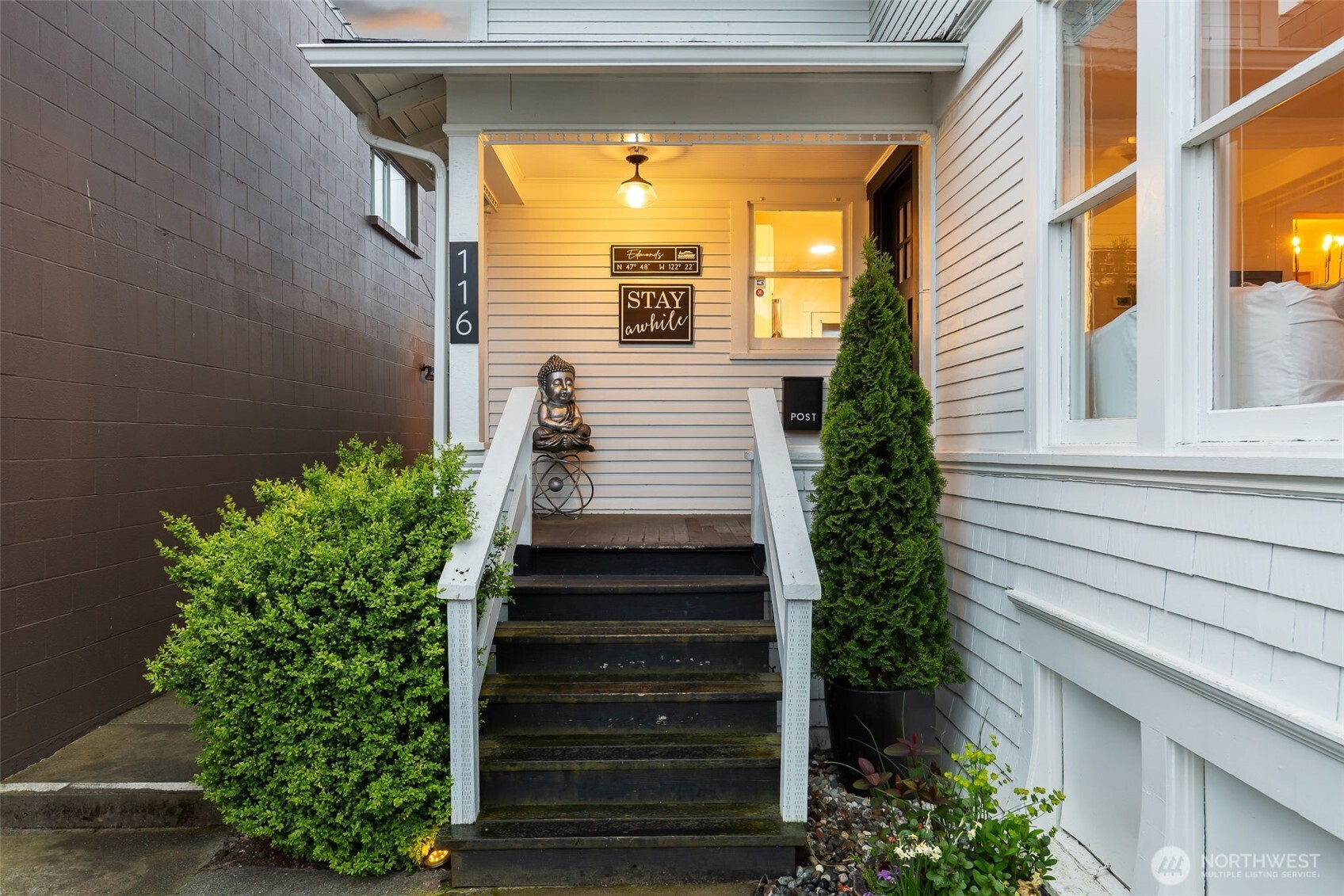116 4th Avenue N