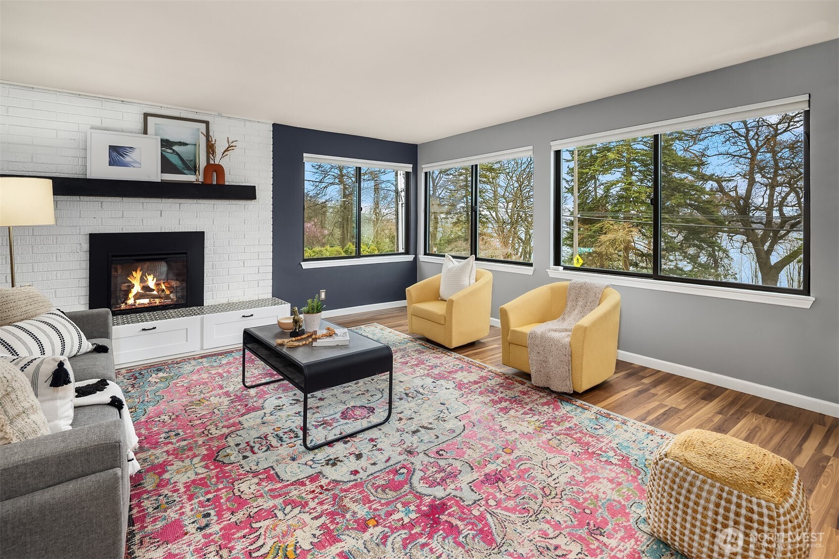 654 W Olympic Place 203