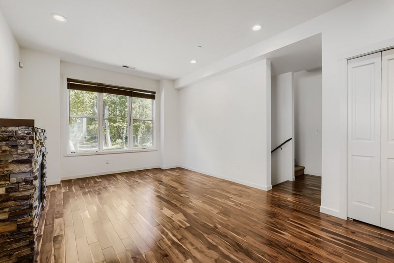 303 Bellevue Way SE