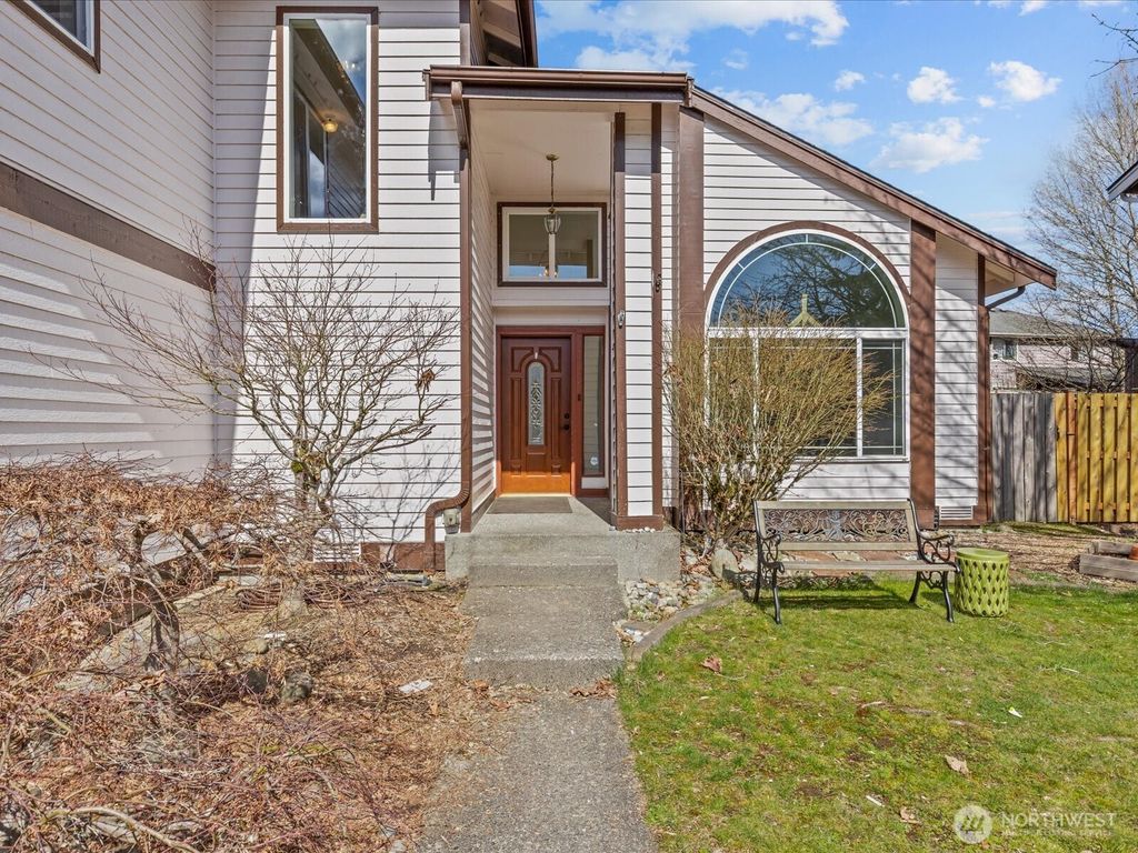 Photo of 21234 SE 280th Street, Maple Valley, WA 98038 (MLS # 2496301)