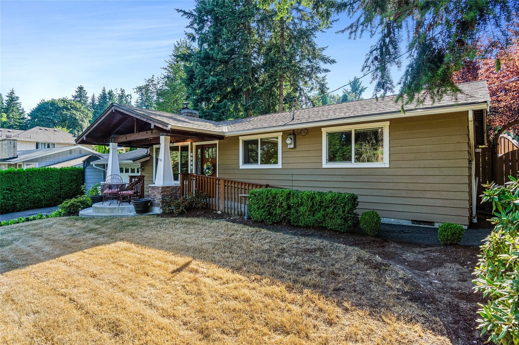 Photo of 6525 154th Avenue NE, Redmond, WA 98052 (MLS # 2598209)