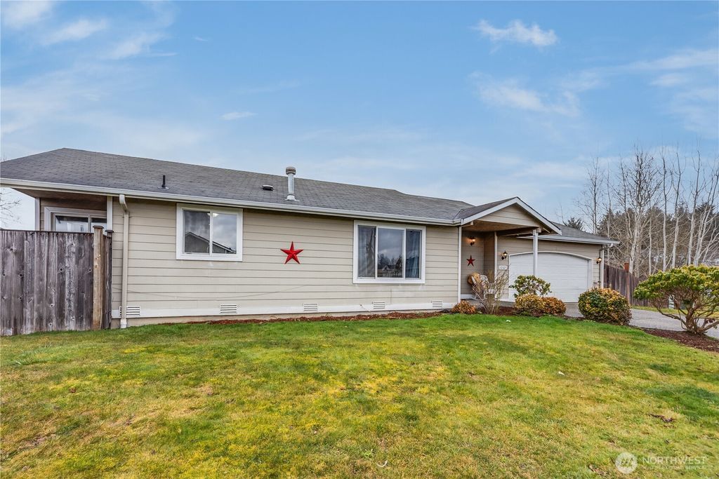 Photo of 10325 60th Avenue NE, Marysville, WA 98270 (MLS # 2324818)