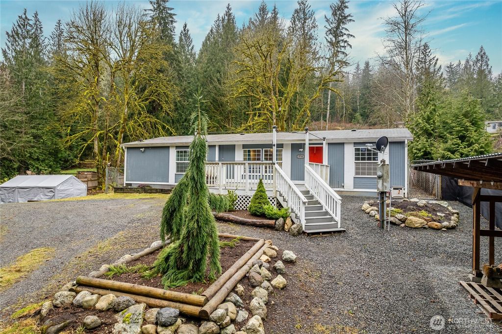 Photo of 5710 Robe Menzel Road, Granite Falls, WA 98252 (MLS # 2339657)