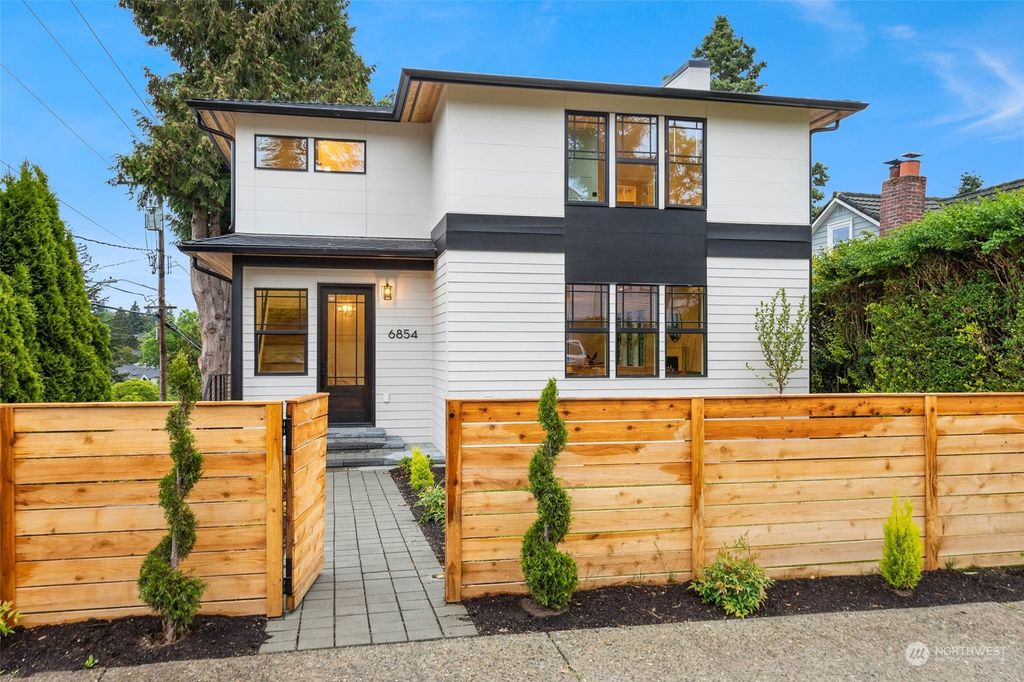 Photo of 6854 36th Avenue NE, Seattle, WA 98115 (MLS # 2136286)