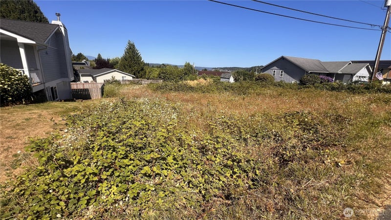37461 Hood Canal Drive NE