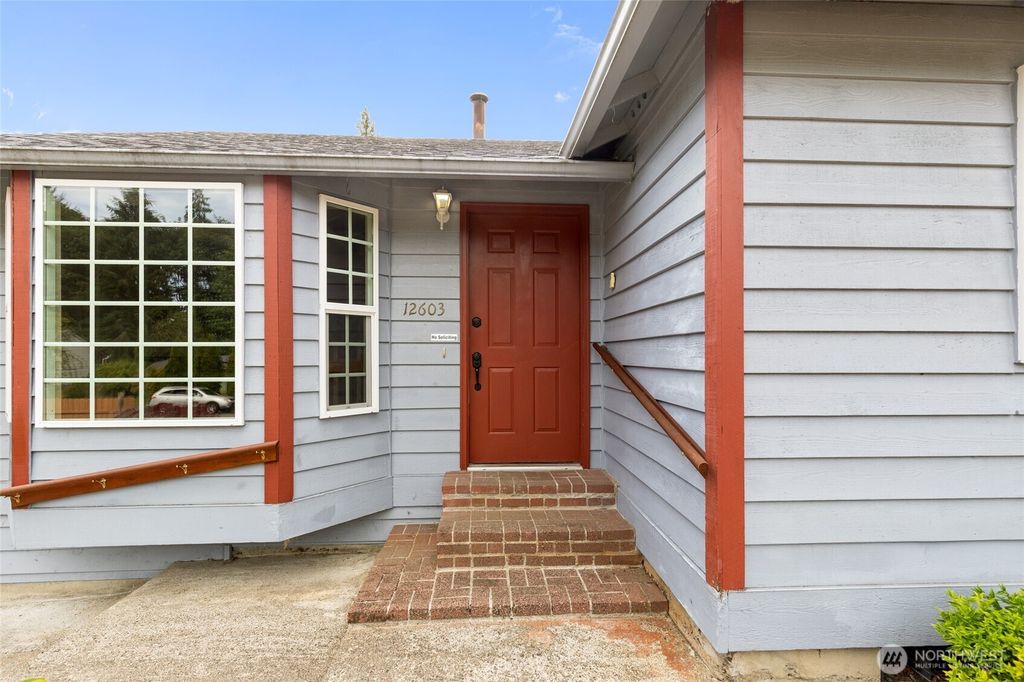 Photo of 12603 57th Drive SE, Snohomish, WA 98296 (MLS # 2421622)