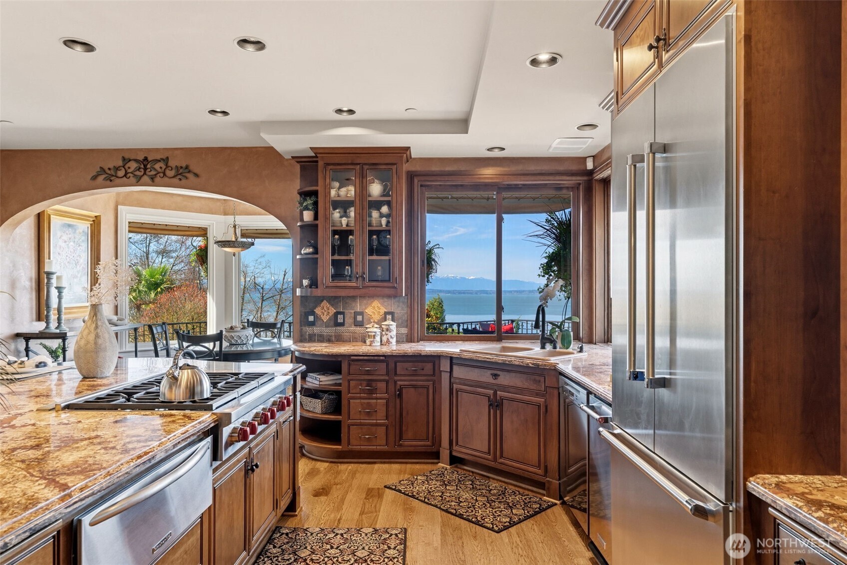 Edmonds, Washington, 98026, United States, 3 Bedrooms Bedrooms, ,4 BathroomsBathrooms,Residential,Active,2031409