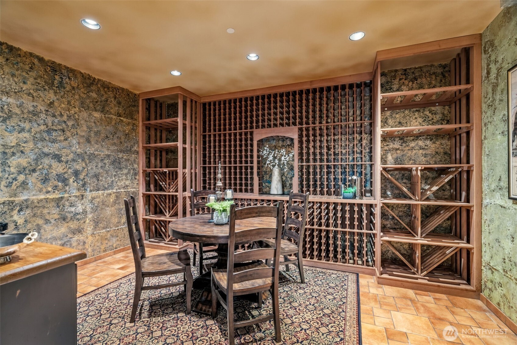 Edmonds, Washington, 98026, United States, 3 Bedrooms Bedrooms, ,4 BathroomsBathrooms,Residential,Active,2031409