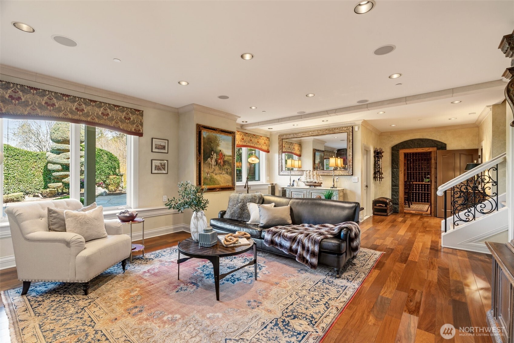 Edmonds, Washington, 98026, United States, 3 Bedrooms Bedrooms, ,4 BathroomsBathrooms,Residential,Active,2031409