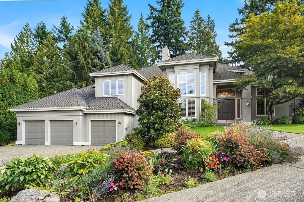 Photo of 5208 Isola Place NW, Issaquah, WA 98027 (MLS # 2424010)