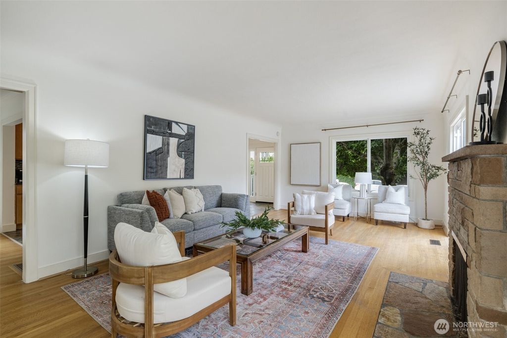 Photo of 1222 6th Avenue N, Seattle, WA 98109 (MLS # 2429046)