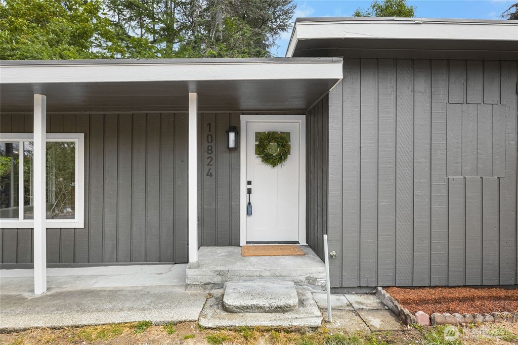 Photo of 10824 4th Avenue S, Seattle, WA 98168 (MLS # 2418987)