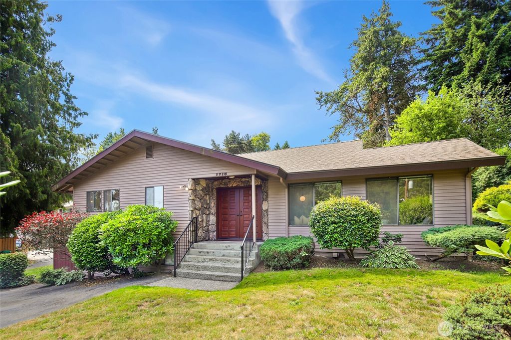 Photo of 1715 N 105th Street, Seattle, WA 98133 (MLS # 2396584)
