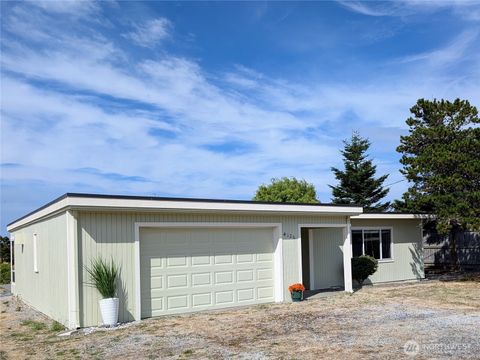 Photo of 4126 Matia Drive, Ferndale, WA 98248 (MLS # 2400539)