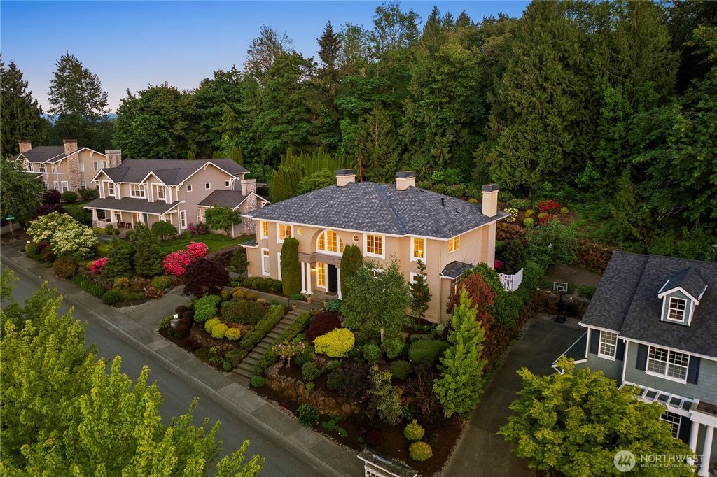 Photo of 23115 SE 44th Street, Sammamish, WA 98075 (MLS # 2529584)