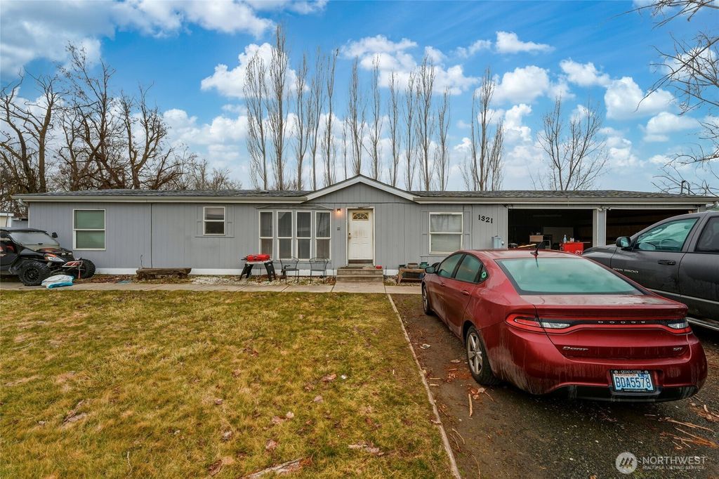 Photo of 1321 Fair Street, Clarkston, WA 99403 (MLS # 2477453)