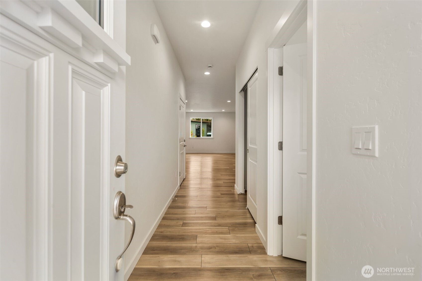 17859 26th Drive NE