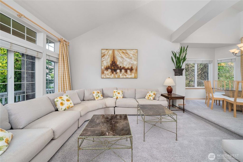 Photo of 33032 47th Avenue SW, Federal Way, WA 98023 (MLS # 2350236)