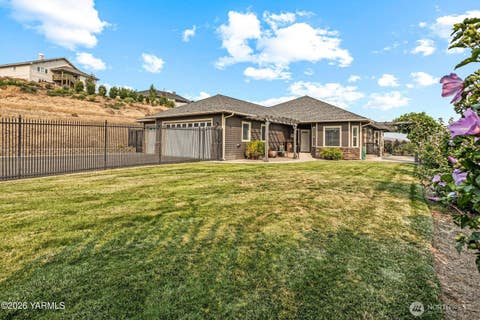 Photo of 11601 Marble Court, Yakima, WA 98908 (MLS # 2570957)