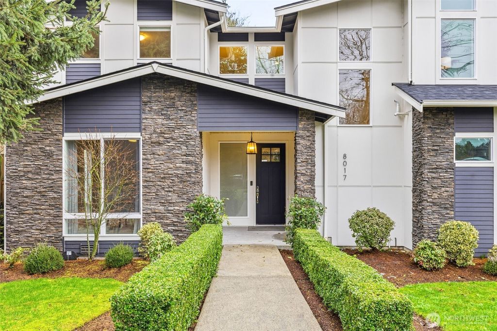 Photo of 8017 128th Avenue NE, Kirkland, WA 98033 (MLS # 2476762)