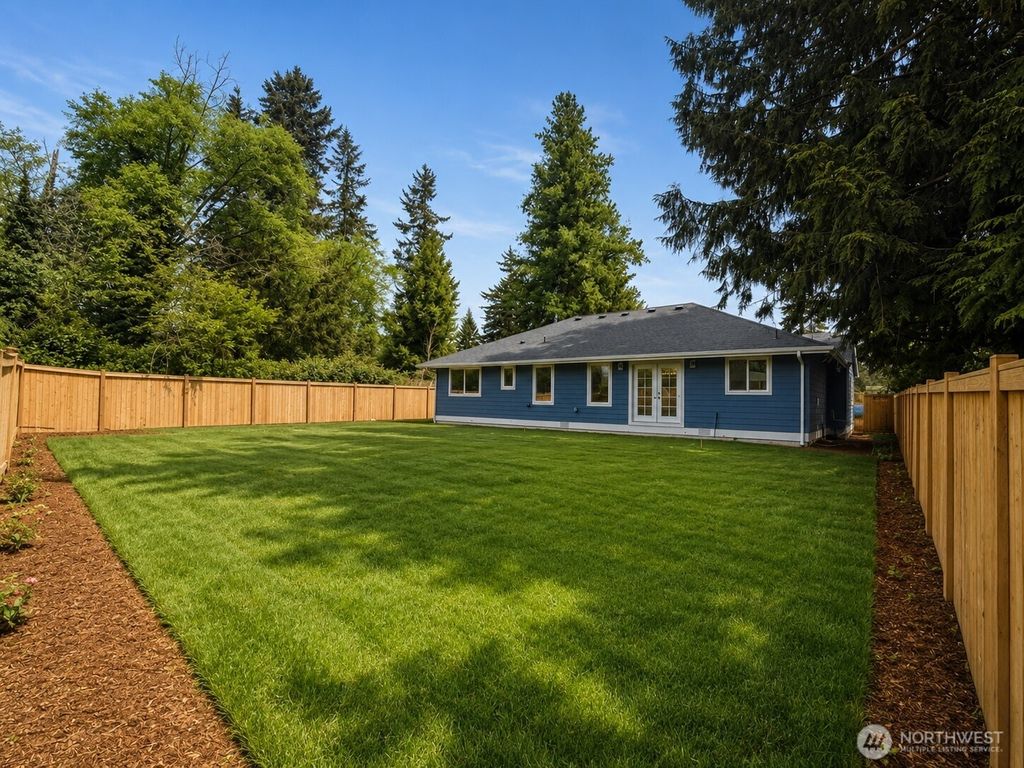 Photo of 11014 6th Avenue W #C, Everett, WA 98204 (MLS # 2499137)