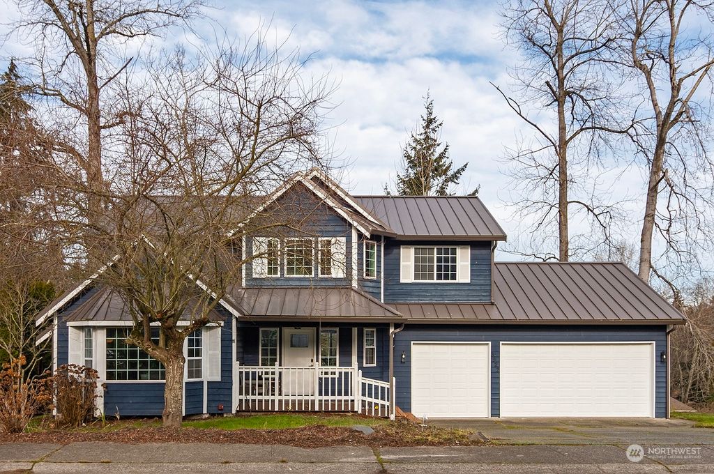Photo of 3922 S 284th Place, Auburn, WA 98001 (MLS # 2325393)
