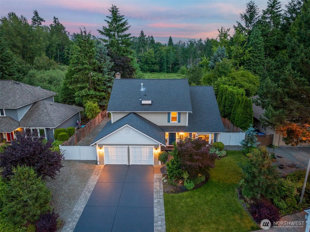 Photo of 21227 SE 29th Street, Sammamish, WA 98075 (MLS # 2398669)