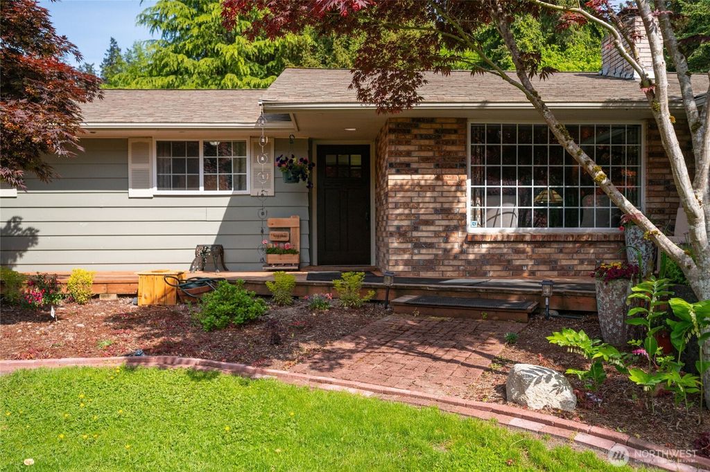 Photo of 2114 S Cedar Hills Drive, Mount Vernon, WA 98274 (MLS # 2521422)