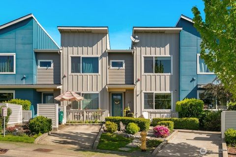 810 SW 96th Place, Seattle, WA 98106 - MLS#: 2372954