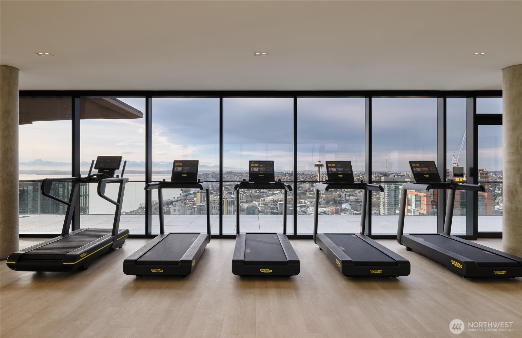 300 Virginia Street 902