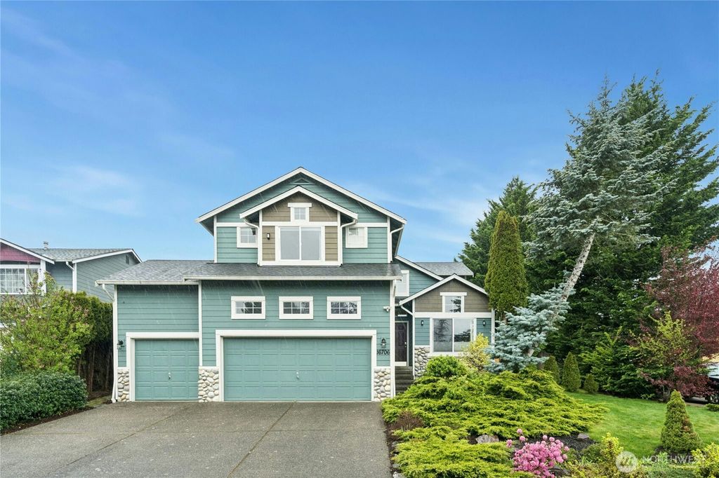 Photo of 16706 10th Place W, Lynnwood, WA 98037 (MLS # 2508094)