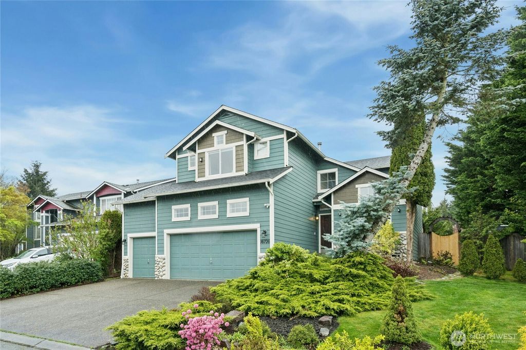 Photo of 16706 10th Place W, Lynnwood, WA 98037 (MLS # 2508094)