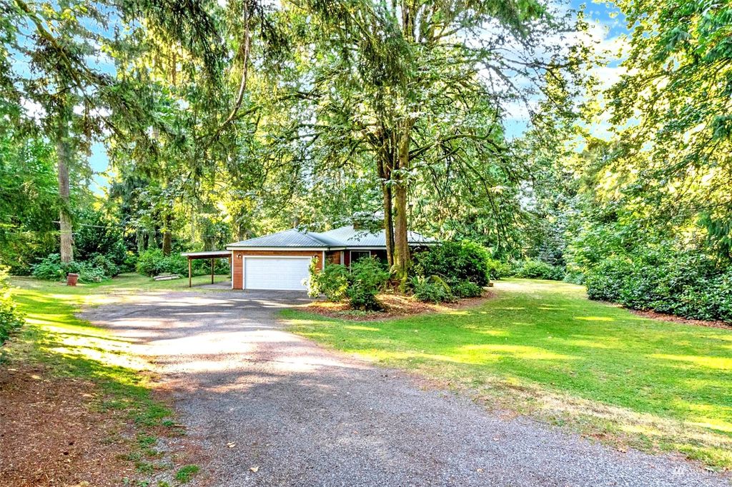 Photo of 4913 109th Avenue SE, Snohomish, WA 98290 (MLS # 1984682)